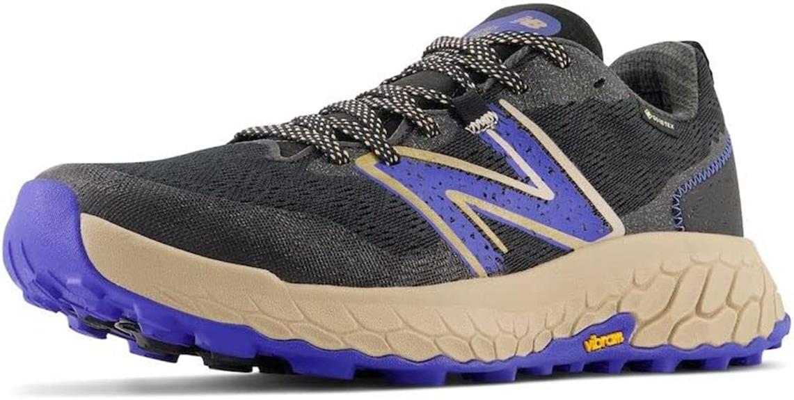 men s trail running shoe