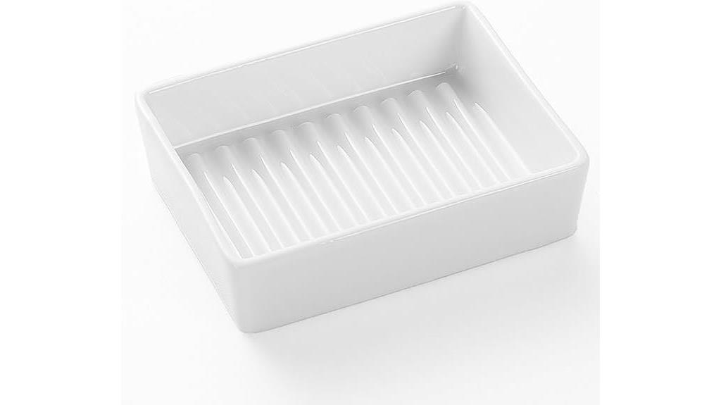 white ceramic soap dish