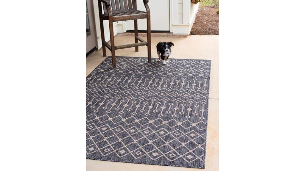 outdoor trellis rug